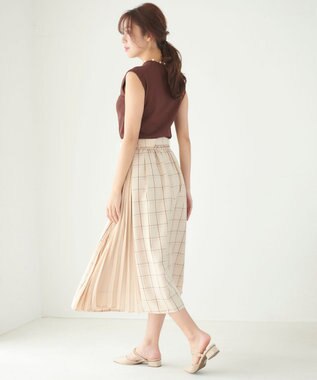 Feroux 【接触冷感】パール付きノースリーブ ニット ダークブラウン系