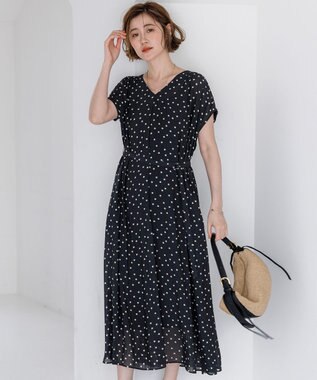 23区 S 【先行予約/WEB&一部店舗限定】ドット フレアワンピース ブラック系1