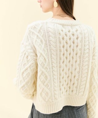 BEIGE， RULE / ウールカシミヤアラン編みクロップドニット Off White