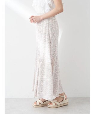 earth music&ecology 揺れる小花柄裾フレアスカート Pink