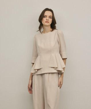 GRACE CONTINENTAL トリアセペプラムトップ