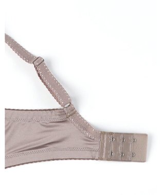 Wing ブラジャー コンパクトにバストメイク 高さをおさえる 【小さく見せるブラ】 Gカップまで対応 大きいサイズ ブラ KB6100 ウイング／ワコール ブラウン