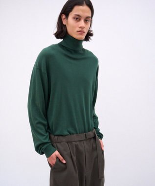 ATON SMOOTH SUVIN | タートルネックセーター - UNISEX GREEN