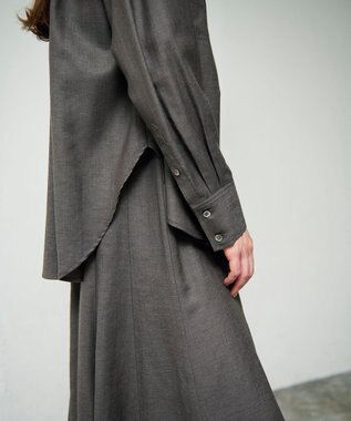 GRACE CONTINENTAL トリアセリネンオーバーシャツ チャコール