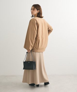 Green Parks シームレスライト中わたノーカラーブルゾン Camel