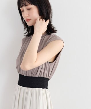 YECCA VECCA マルチカラーシャーリングワンピース Beige