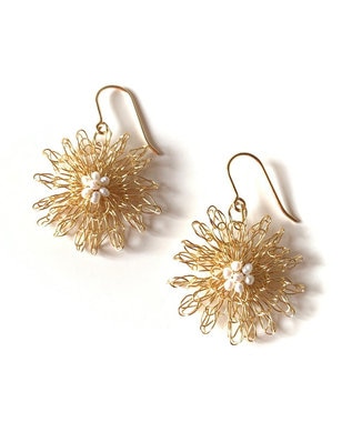 CASUMINO 〈人気売上NO.3〉marguerite ピアス gold