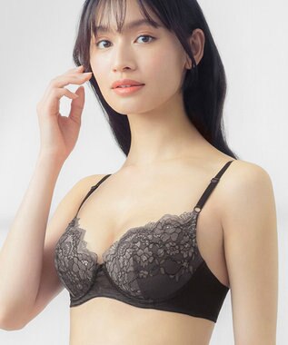 Wing ノンワイヤーブラジャー 【シンクロブラ】 動いてもズレにくい やさしくボリュームメイク MB4017 ウイング／ワコール ブラック