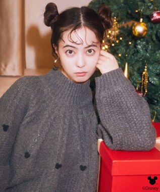 earth music&ecology 【予約】Disney/ポイントミッキーケーブルニット チャコールグレー