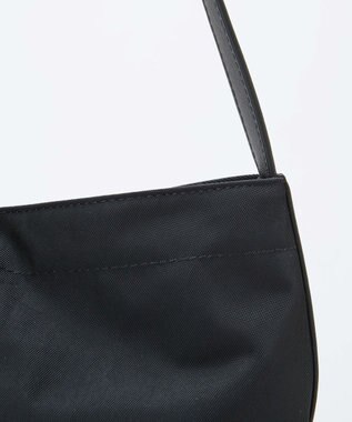 TOPKAPI 【TREASURE TOPKAPI】ナイロン センターベルト 2way ショルダーバッグ　軽量 / 肩掛け ブラック