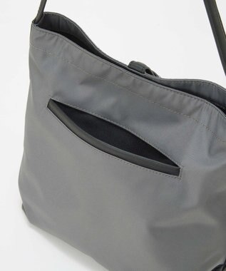 TOPKAPI 【TREASURE TOPKAPI】ナイロン センターベルト 2way ショルダーバッグ　軽量 / 肩掛け ミディアムグレー