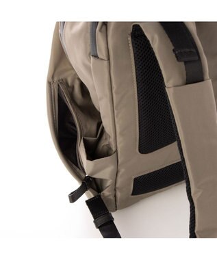 Y'SACCS WELLBA リュックサック【TVドラマ衣装提供商品】 グレージュ