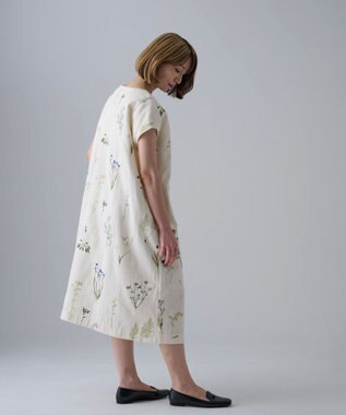 muuc ボタニカル刺繍のワンピースドレス ホワイト