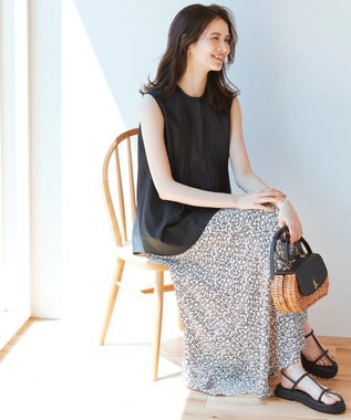 23区 L 【SLOW/洗える】リネンコットン ノースリーブブラウス ブラック系