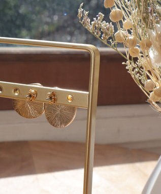 Tiaclasse 縁ありパールピアス ゴールド