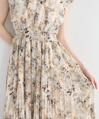 YECCA VECCA ぼかし柄プリーツワンピース Ivory