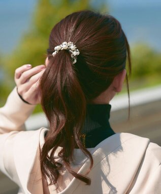 Tiaclasse パール付きファンシーツイードシュシュ オフホワイト