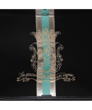 A.D.M.J. ドラマ「続・続・最後から二番目の恋」(フジテレビ)着用　マジックライト/センターリボンベルボトムトートL ネグロ