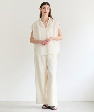 BEIGE， 【イージーケア】BATEAU / Vネック ギャザーブラウス Ecru