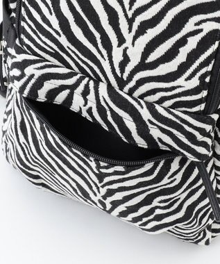 ICB 【A4サイズ収納可】８ポケットジャガードリュック ゼブラ柄