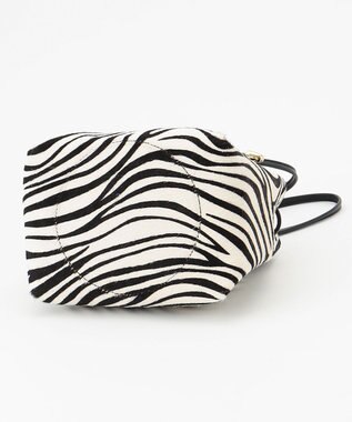 23区 【CLASSY.12月号掲載】カウヘアー ミニ巾着 バッグ ゼブラプリント