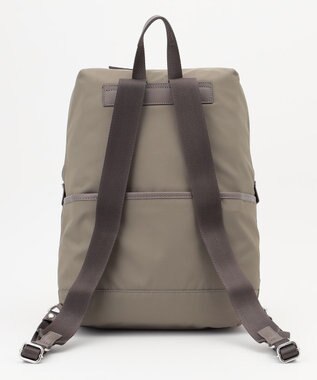 Y'SACCS ナイロン×リサイクルレザー　コンビマルチリュック グレージュ