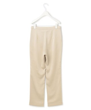 ICB 【MAG×スタイリストコラボ】シャイニーシアーニット×サテンストレートパンツ ブラックニット×ベージュパンツ