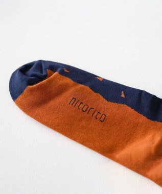 nitorito 【UNISEX】米沢オリジナル柄 mountain&moon 靴下 camel