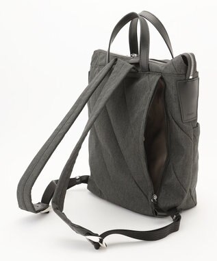 Y'SACCS ストリームラインデイパック ダークグレー