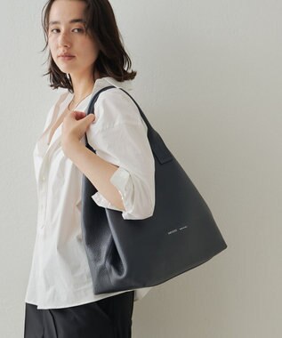 IACUCCI オペラ L CERVO/STAMPA INTERNA ネイビー