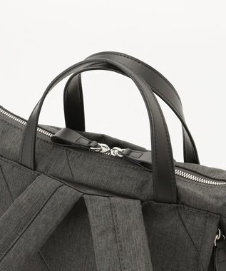 Y'SACCS ストリームラインデイパック ダークグレー