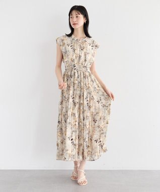 YECCA VECCA ぼかし柄プリーツワンピース Ivory