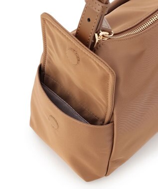TOCCA IN CREADLE NYLON BAG ワンショルダーバッグ 【古畑星夏さん着用】 ブラウン系