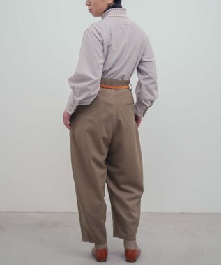 muuc 〈コットン100%〉〈綿ローン生地〉〈ふんわり柔らかな肌触り〉梅小花刺繍 スタンドカラーブラウス ライトグレー