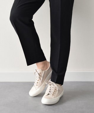 INTER-CHAUSSURES 【BUSSOLA】撥水レースアップスニーカー ライトベージュ