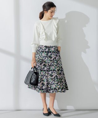 組曲 【洗える】Elenaラッフル ニット アイボリー系