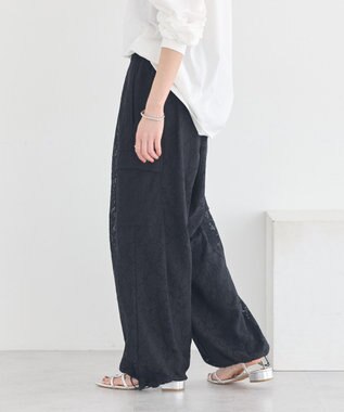 earth music&ecology 総レースカーゴパンツ Black