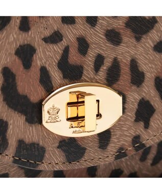 A.D.M.J. 【牛革】フィバナイラ/ザ・ビークラッチショルダー サンド