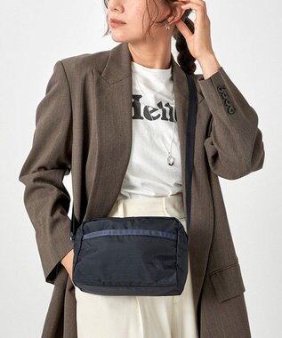 LeSportsac DANIELLA CROSSBODY/ディープシーブルー