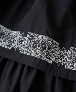 Green Parks ■ＥＳＣＡＲ　バイカラー刺繍ティアードスカート Black