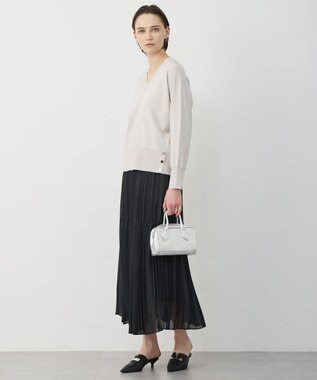 ICB クリアレーヨンストレッチ Vネックニット トープ