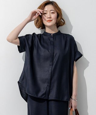 23区 【先行予約】リネンライクグロッシー バンドカラー ブラウス