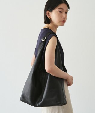 russet 《A4サイズ収納可能》レザーホーボーバッグ L(CE-1654) Black