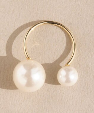 Phoebe 〈シリーズ累計販売10000点突破！〉≪TV番組着用商品≫Eye catchingパールリング ゴールド