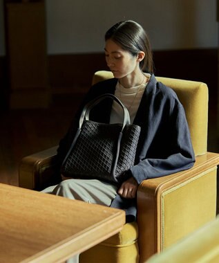 MIYABIYA LAQUOH【撥水加工】篭目柄エンボスボンディングトートS ブラック