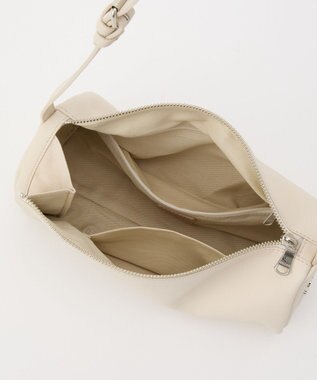 russet ソフトレザーロールショルダーバッグ(CE-1661) Ivory