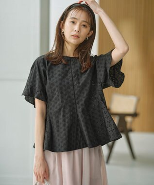 組曲 【WEB限定カラーあり】エンブロイダリーレース ペプラムブラウス ブラック系
