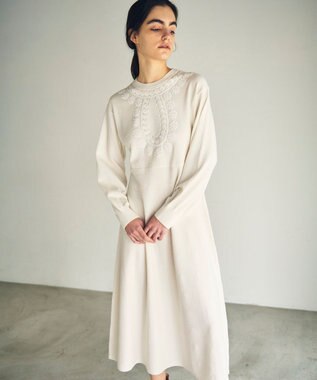 GRACE CONTINENTAL エスニック刺繍ニットワンピース ホワイト