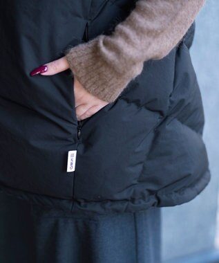 KWD 【日本製/高品質ダウン】STAND COLLAR DOWN VEST ダウンベスト ブラック