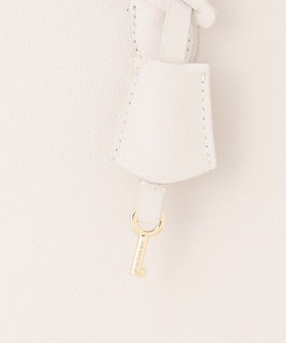 TOCCA HAPPY KEY LEATHERBAG レザーバッグ アイボリー系